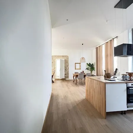 La Loge Entre Pierre & Histoire Apartamento Domfront (Orne)